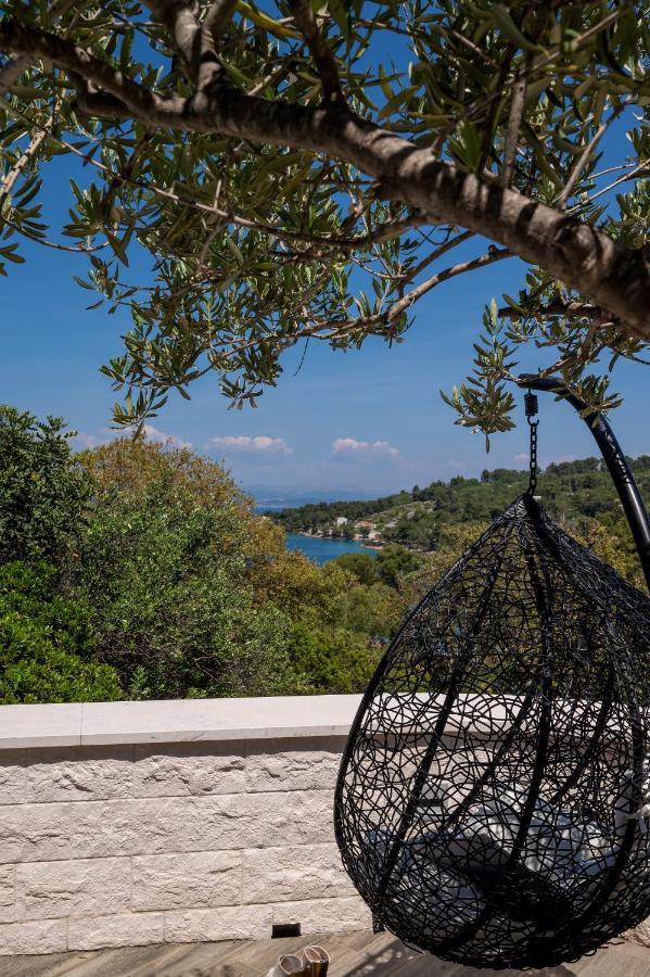 Uniquely Designed Villa Ivana With Outdoor Jacuzzi Nearby The Pebble Banje Beach At The Island Of Solta Rogač Esterno foto